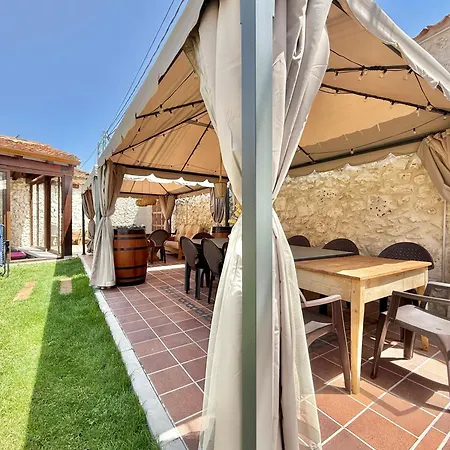 Casa Rosalia Holiday home Hontalbilla